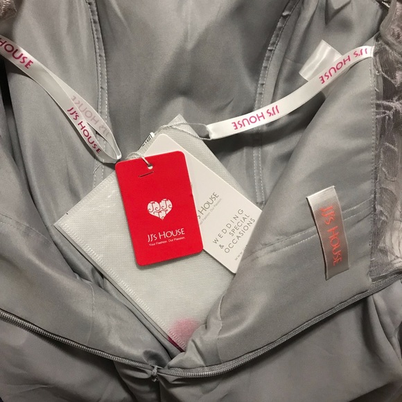 JJ’s House Silver Cascading Chiffon Ruffle Lace Sequin Cocktail Dress Sz. 6 New! - Picture 10 of 16